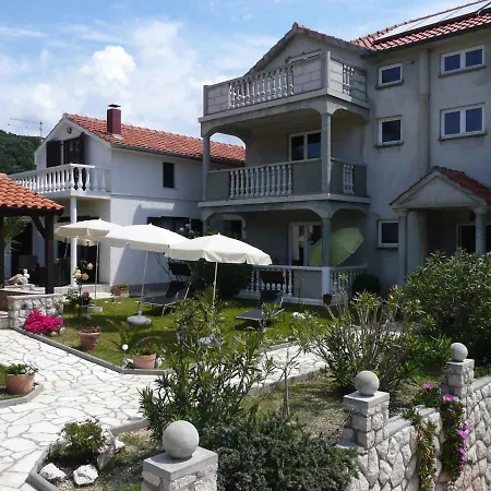 Apartment Holiday In Barbat/insel Rab 34671 Barbat na Rabu